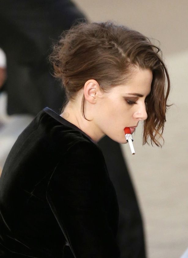 크리스틴 스튜어트 Kristen Stewart * 레전드 아니고 전설이라 불리는 힙의 인간화 2015 Chanel Show