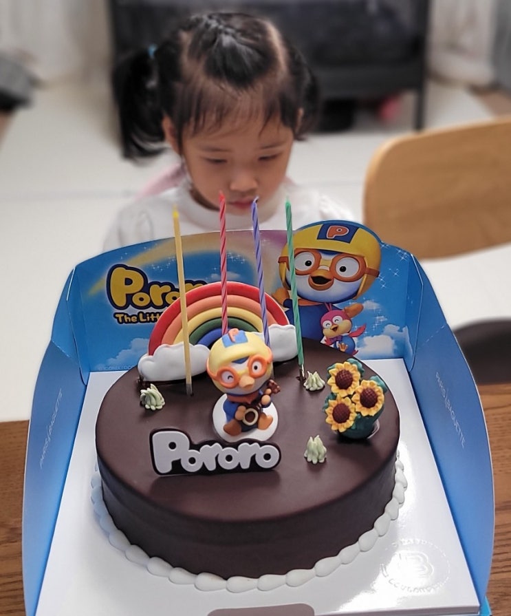 4살 생일 파리바게트 뽀로로 무지개 케이크