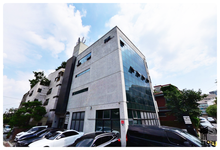  논현동 조용한 주변환경 쾌적한 사무실- 30평대, 내부깔끔인테리어, 회의실.