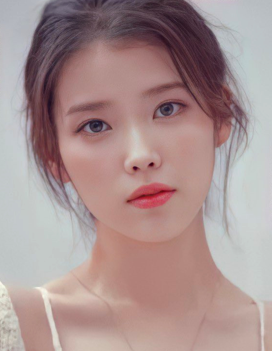  아이유 재산 저작권료 수입 연봉 알아보자