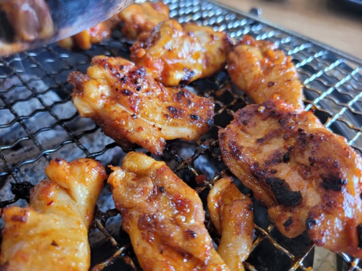 파주 프로방스마을 바라보며 숯불닭갈비 즐겨요- 항아리닭갈비 파주 프로방스마을 바라보며 숯불닭갈비 즐겨요- 항아리닭갈비