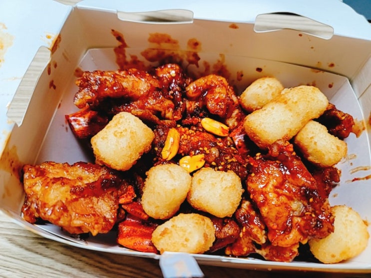  맘스터치 싸이순살 및 불싸이버거외 3종 햄버거 리뷰