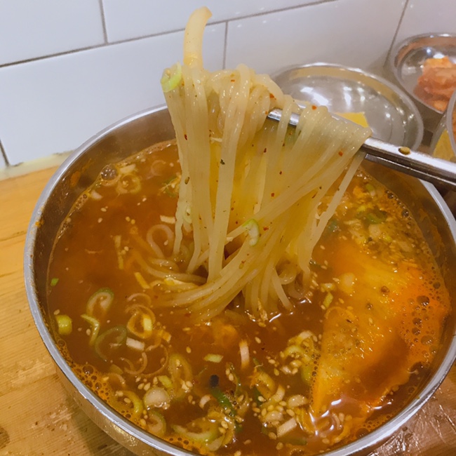 [분식 공장 : 남포,중앙동 분식 맛집] 쫄우동과 마약김밥 맛집