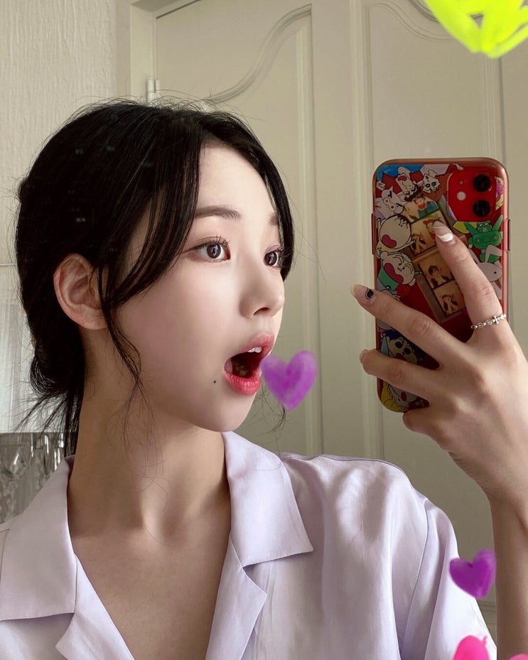  요즘 걸그룹중 비쥬얼 원탑 00년생 에스파 카리나 셀카