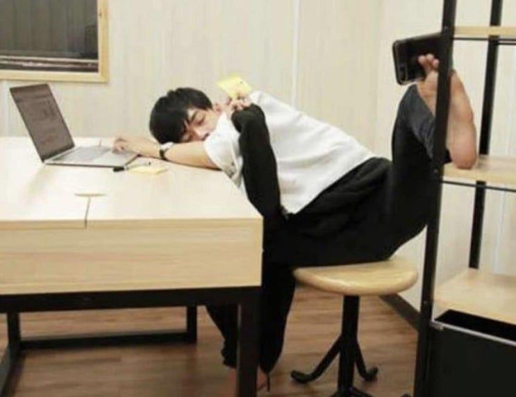  여친 있는 척 셀카 찍는 법