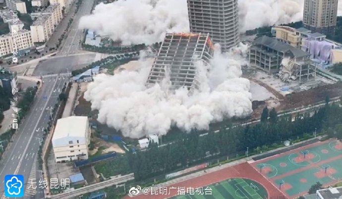 중국서 아파트 14개동 45초만에 폭파시켜