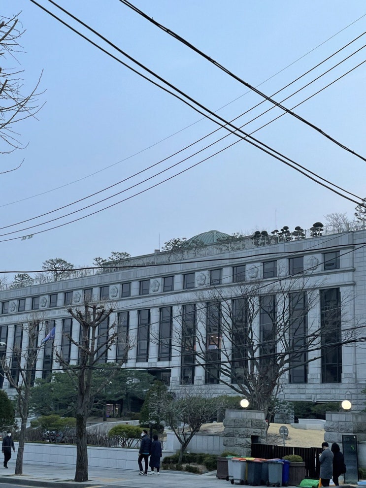  직장 상사와 외도 용서한 남편의 의심과 비난으로 혼인 파탄, 유책배우자 아내의 이혼, 위자료 및 재산분할청구