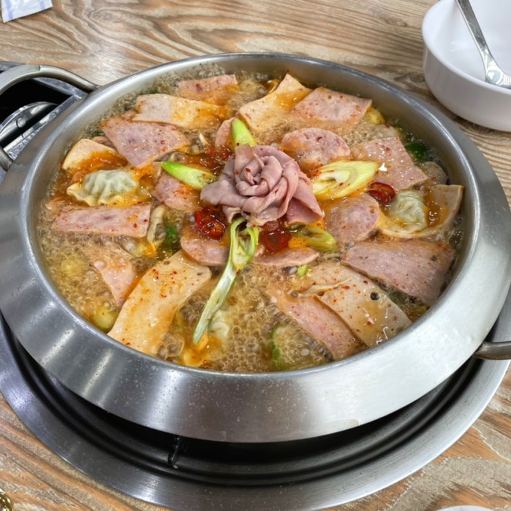  [오창] 오창과학단지내 맛집 수제햄 고래부대찌개 :-)