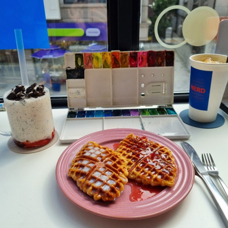  [잠실] 석촌호수 송리단길 널드커피 NERD COFFEE드로잉카페 리뷰