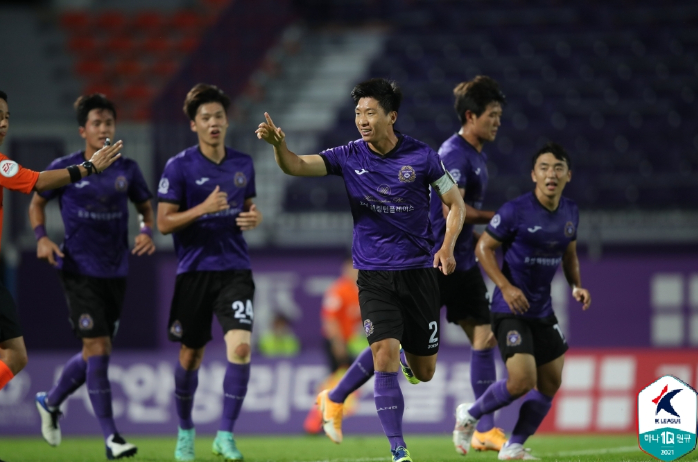 K리그2 프로축구 8월 마지막 경기 FC안양 안산그리너스 K리그2 프로축구 8월 마지막 경기 FC안양 안산그리너스