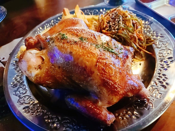  강남역 데이트코스 나이티지 장작구이 치킨, 파스타 맛집