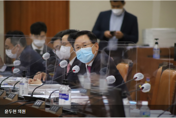  암호화폐 투자 열풍에 10대도 가세, 예치금만 40억