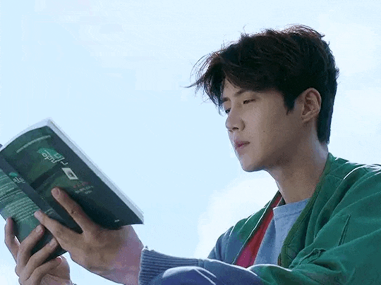  갯마을 차차차 2회, 김선호가 읽는  '월든'과 ' 잃어버린 구두'