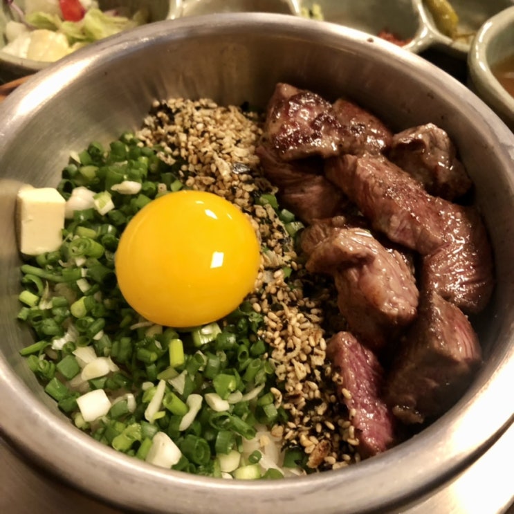  색감마저 맛있는 한남동 솥밥집 [솔솥]