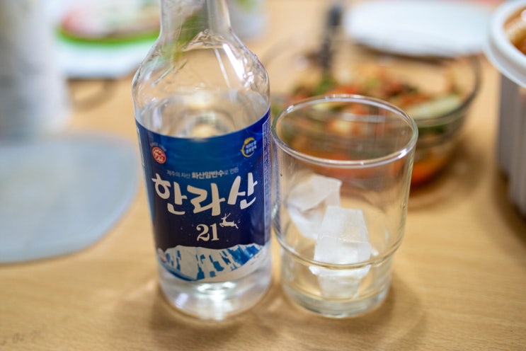 엽기 닭도리탕과 한라산 소주