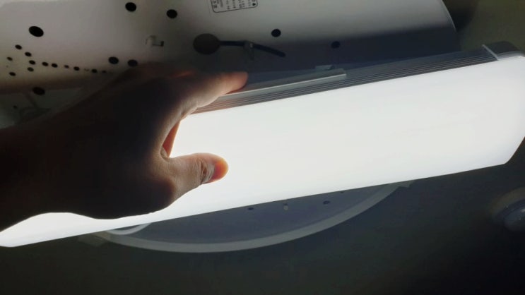 LED등교체방법 퍼스트 LED조명 형광등 주광색 주백색 전구색 차이 LED등교체방법 퍼스트 LED조명 형광등 주광색 주백색 전구색 차이