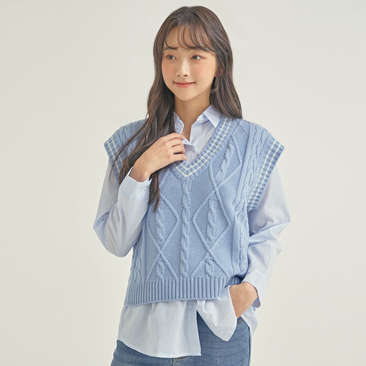 후기가 정말 좋은 로엠 케이블 배색 니트베스트 RMVKB12RQ1 추천해요 후기가 정말 좋은 로엠 케이블 배색 니트베스트 RMVKB12RQ1 추천해요