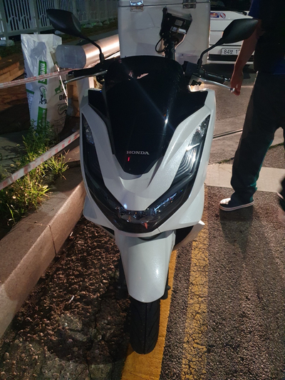  혼다pcx125 21년식 배터리방전 간단하게 점프로 시동걸기