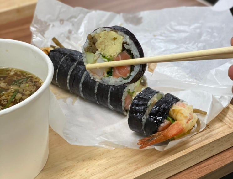  고산면가 메밀소바 & 마끼의 '냉소바 마끼세트B'
