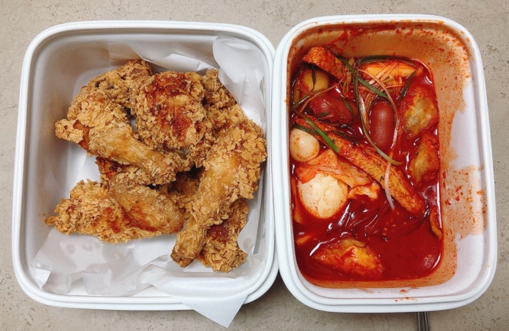  제로웨이스트 실천:: #용기내 챌린지_다회용기에 떡볶이 포장하기 (@미스터치떡)