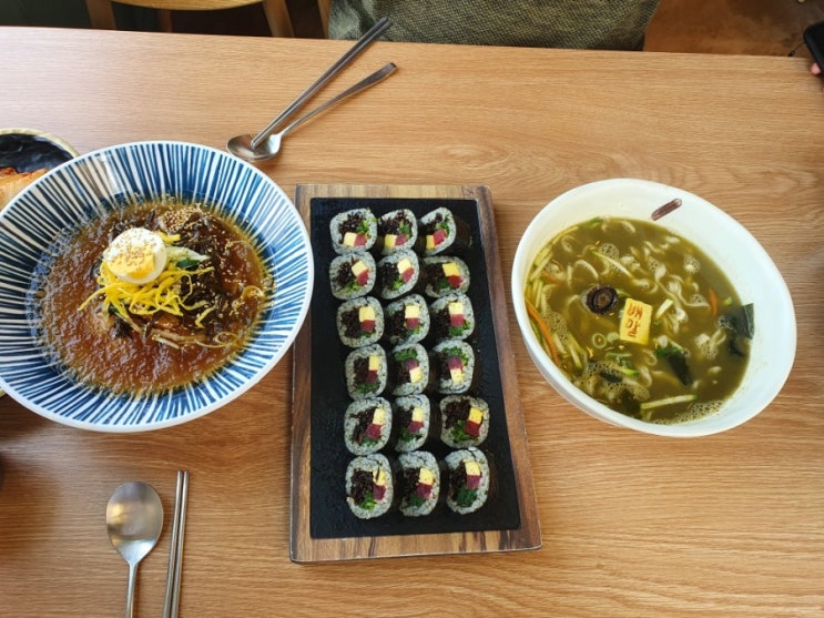 매미성 근처 맛집 "배말칼국수•김밥" 거제장목점