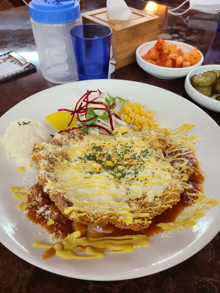  가무댕댕 - 울산대 경양식 돈가스(+설빙)