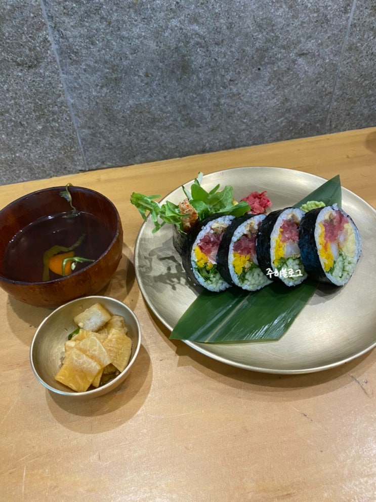 20210831 - 0901 주히의 일상 블로그 (KOR/ENG) - 을지로 맛집 (진작: 후토마끼), 익선동 비건 카페 추천 (라미스콘), 돼지 파티, 폭식일기, 빠아앙 크로플