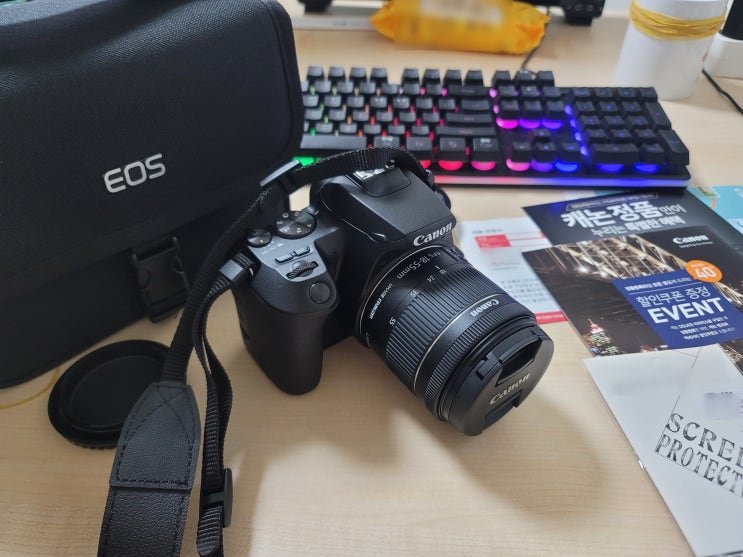  취미를 가져보려 DSLR 구매했습니다.