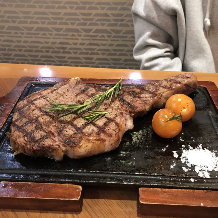  [구파발맛집] 아웃백 토마호크스테이크 780g 리뷰