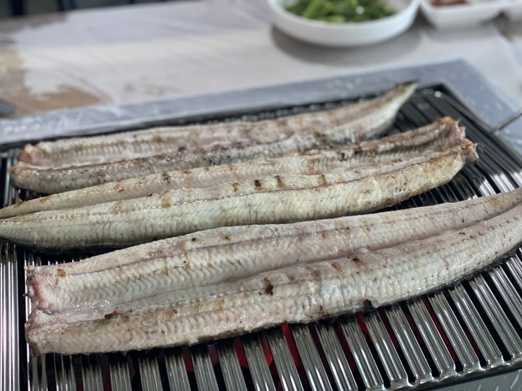  두툼한 장어구이가 매력적인 김제맛집 * 왕언니셀프장어구이마차
