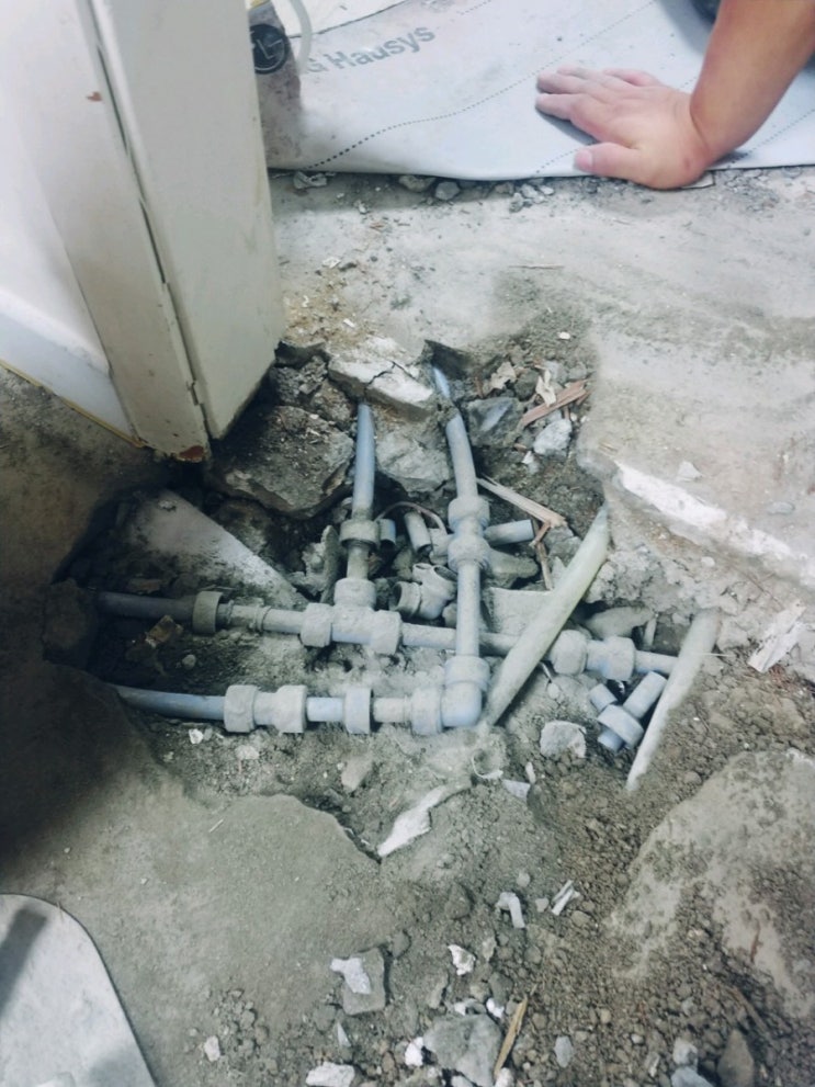  부평누수 청천동 일신빌라 직수 온수 누수공사.수도배관 위치 배워보기
