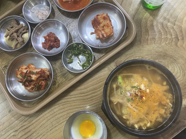  완뚝 가능한 김제맛집 * 24시콩나물국밥