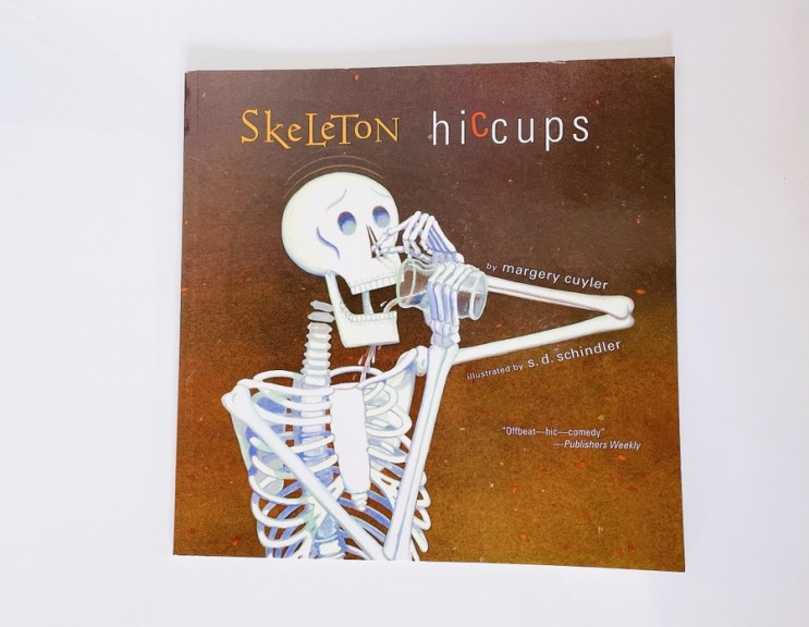 Skeleton Hiccups / 해골이 딸꾹딸꾹 / 웃긴 영어 그림책 추천