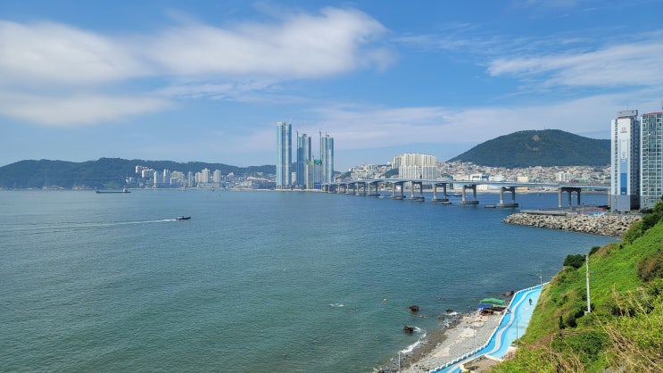  [2021. 8] 부산여행 마지막날 [국내여행/뚜벅이여행/여자혼자여행/3박4일/부산역짐보관/흰여울문화마을/영도맛집/옥천횟집/영도해녀문화전시관/초량이바구길/초량845/초량제라떼]