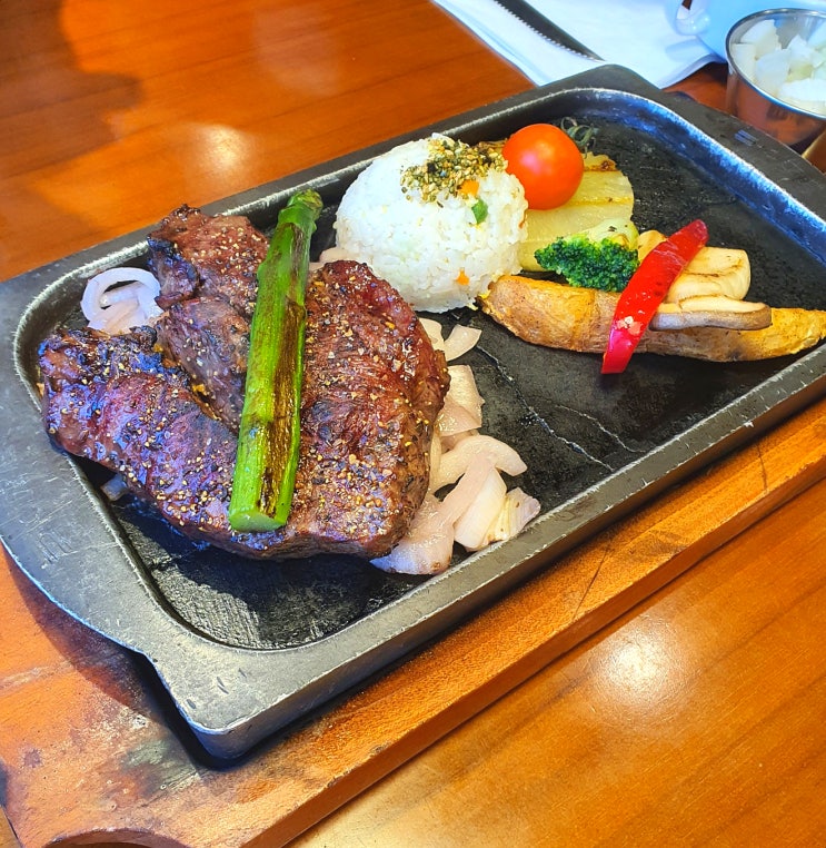  스테이크 레이브 / 대너리스 / 남양주 맛집 / 남양주 여행 / 남양주 카페