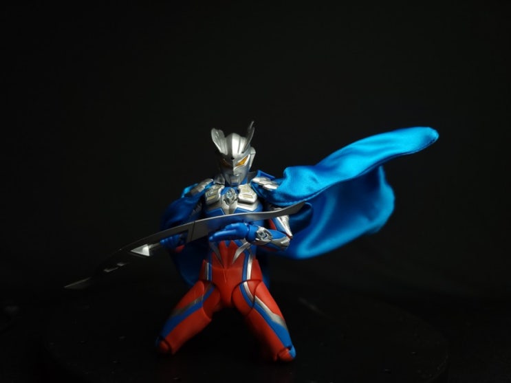  『SHF』1/12 울트라맨 제로(UltraMan Zero) [리뷰] ('데드풀 순한맛'님께 받은 '선물' III)