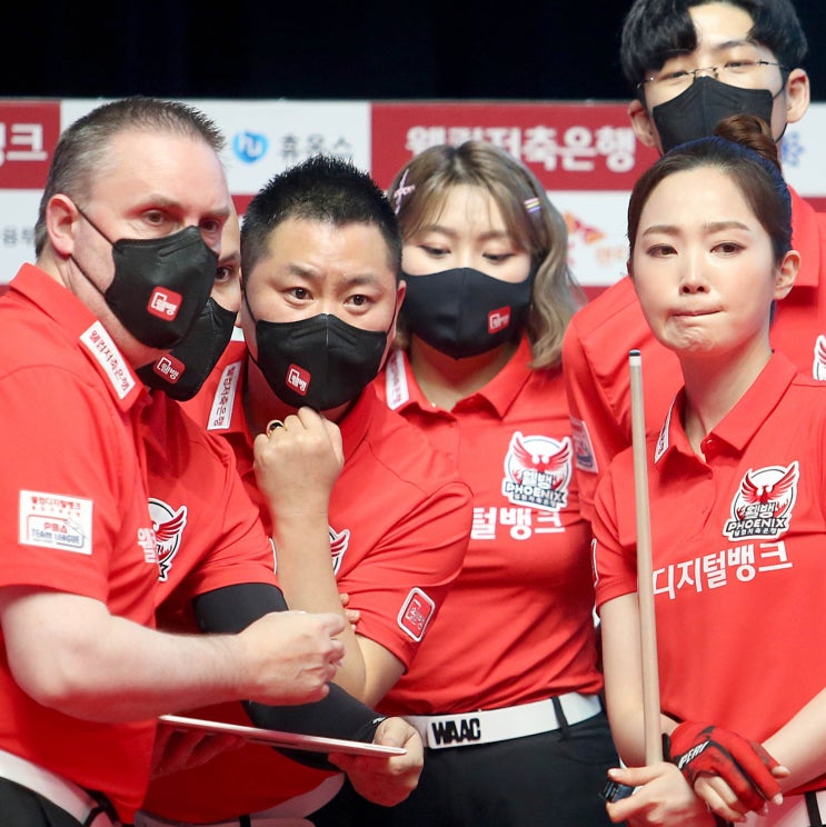 웰컴저축은행 3라운드에서도 <b>선두</b> 지킬까? (<b>차유람</b>, 쿠드롱)
