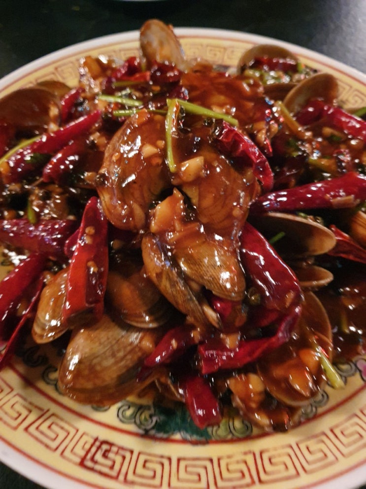  광화문 디타워 맛집 덕후선생(향신료와 고수의 맛...!!!!!)