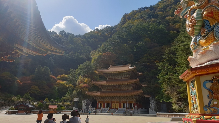  최대규모 법당 구인사, 단양팔경 사인암, 충주호관광선, 단양여행코스