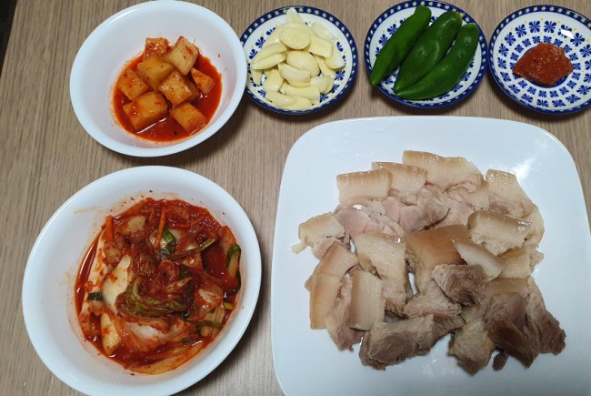  나주 수제김치와 반찬맛집-감동이네 (Feat.수육만들기)