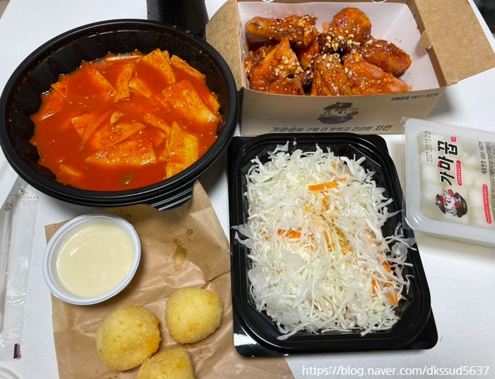 울산 무거동 가마솥 치킨 맛집 , 치킨과 떡볶이가 맛있는 '가마꿉 울산대점'