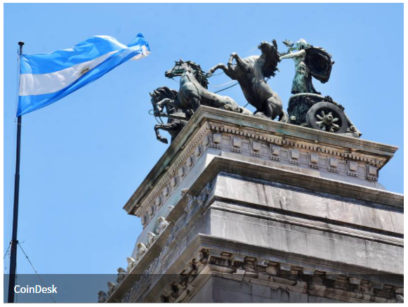 아르헨 중앙은행 총재 “암호화폐 성장, 우려스러워”