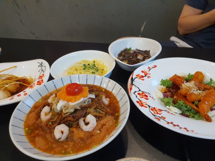  용인 수지 죽전 맛집 홍춘 별 다섯개