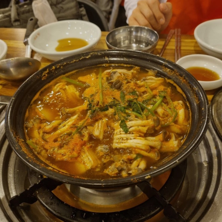  여의도의 명물 가양칼국수-단순한데 맛있다