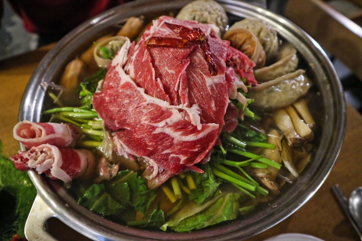  떠오르는 서촌 데이트