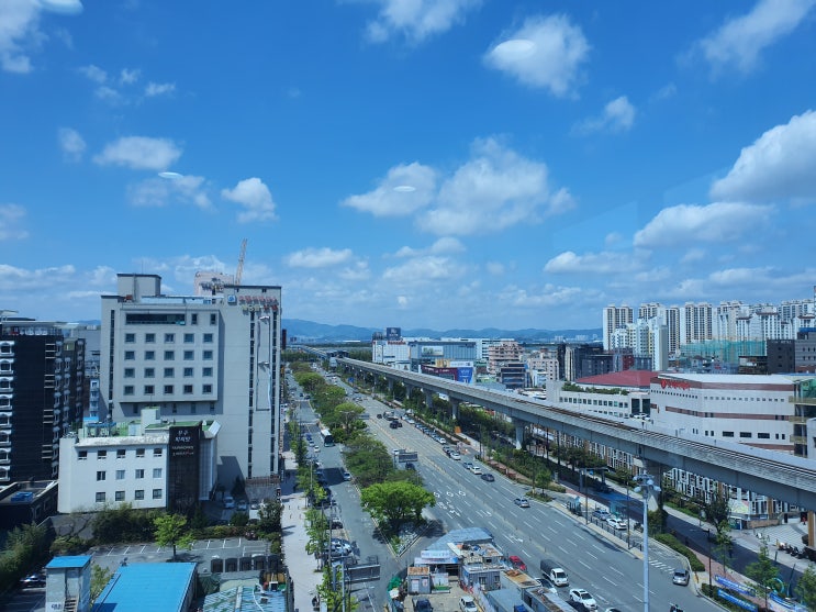  《사진 산책》사무실 밖의 풍경속으로