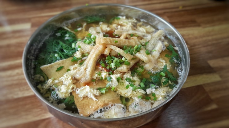  경주 시내 새롭게 뜨고 있는 쫄면 맛집, 경주제면소