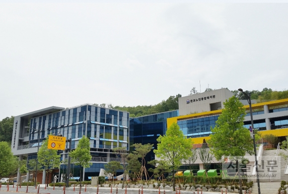 1000명당 복지관 0.02곳…노인을 위한 도시 멀었다 1000명당 복지관 0.02곳…노인을 위한 도시 멀었다