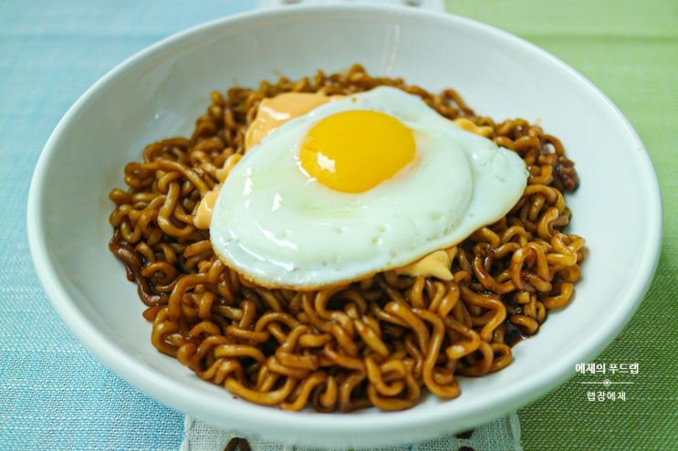  짜파게티 치즈 짜장라면 꿀조합 짜계치 레시피, 반숙 계란후라이 하는법