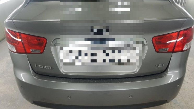  부산 포르테 차범퍼 페인트 벗겨지면 부분도색과 전체의 차이